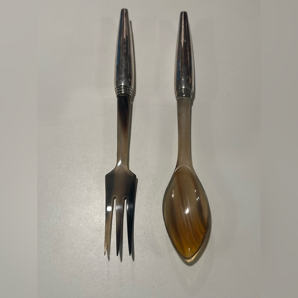 VINTAGE SILVER HANDLE CARVED HORN SALAD SERVING SET SPOON FORK